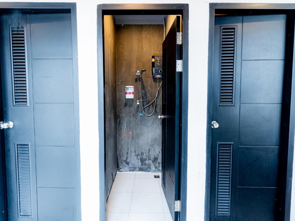 Khao San Social Capsule Hostel Бангкок Экстерьер фото